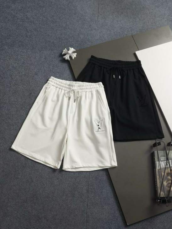 Picture of LV Short Pants _SKULVS-XLxetr10418585